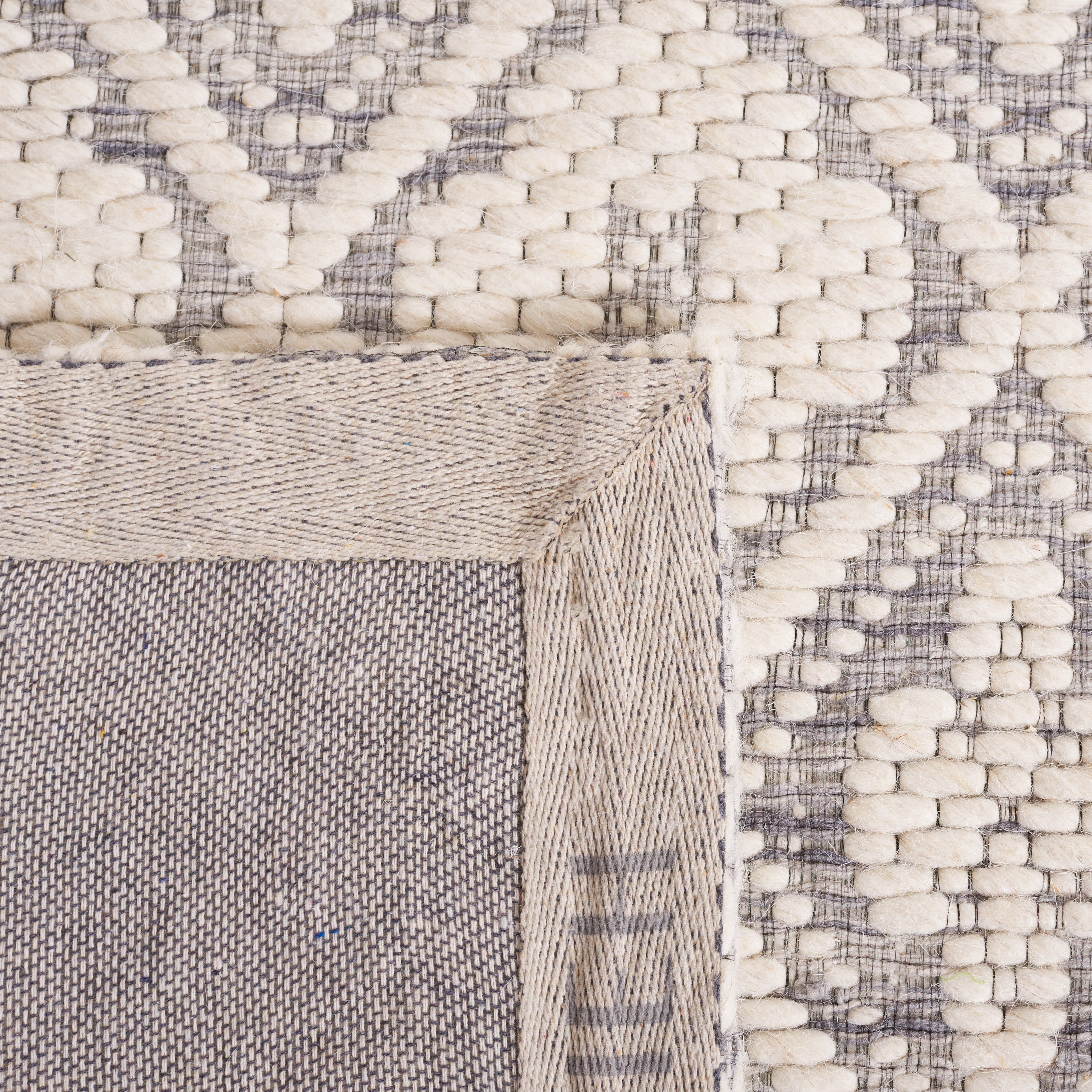 SAFAVIEH Marbella Rosario Geometric Area Rug, Grey/Ivory, 5' x 8'
