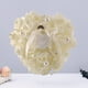 thumbnail image 2 of Cojín de anillo blanco lechoso con forma de rosa, cojín decorativo con forma de corazón para ceremonia de compromiso de boda sin anillo., 2 of 6