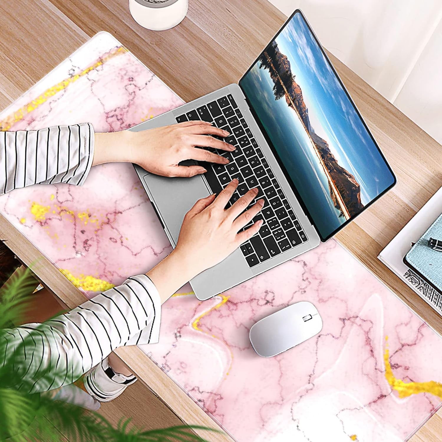 Pink Gold Marble Desk Mat, Desk Accessory, Cute Workspace, Trendy Workspace, Trendy, 35.4x15.7in Large Gaming Mouse Pad, Cute Desk Topper, Pretty Desk Pad