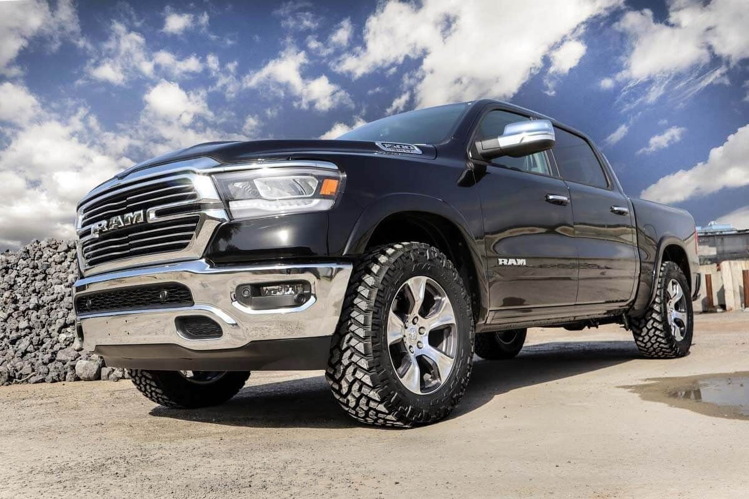 Rough Country 2" Leveling Kit for 2019-2025 Ram 1500 2WD/4WD - 35400