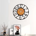 thumbnail image 1 of Reloj de pared minimalista para salón con diseño retro europeo y funcionamiento silencioso en metal, 1 of 3