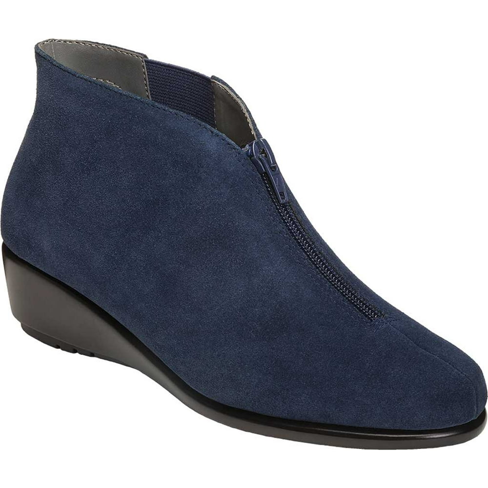 Aerosoles Women's Aerosoles Allowance Ankle Boot Dark Blue Suede 7.5