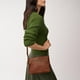 thumbnail image 4 of Fossil Fiona - Bolso bandolera pequeño de piel para mujer, color marrón (Modelo: ZB7668200), 4 of 5