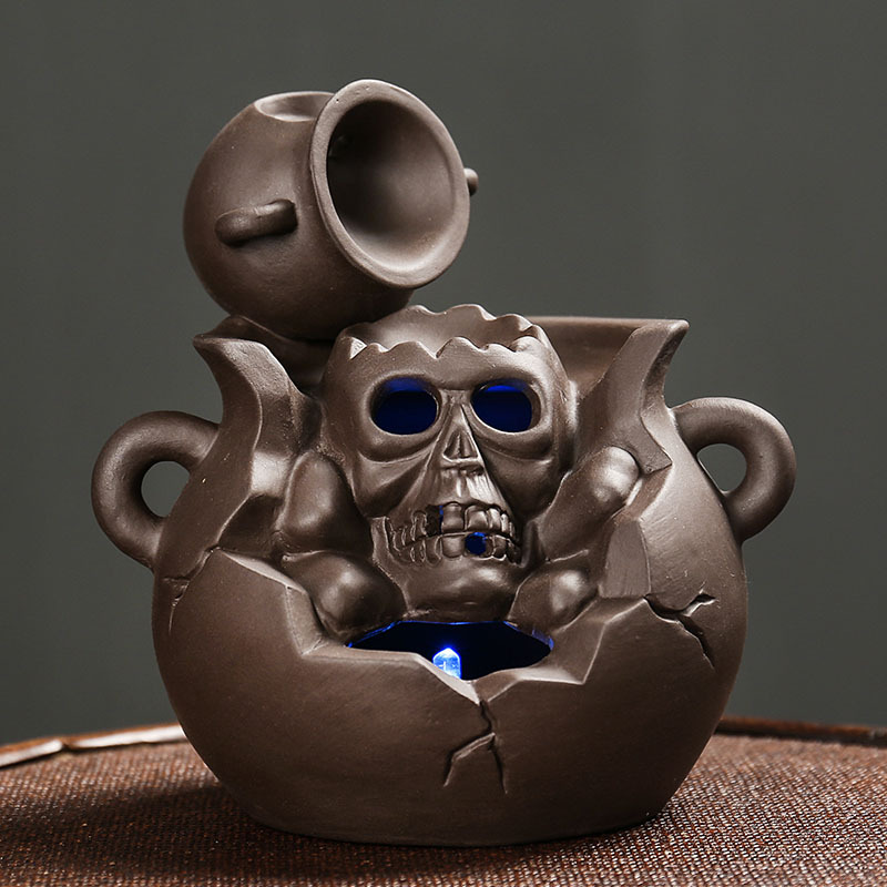 Backflow Incense Burner Skull Ceramic Incense Holder Backflow Incense Cones Holder Ceramic Incense Waterfall Burner Skull Halloween Decor for Home Office Yoga Temple Ornament Type