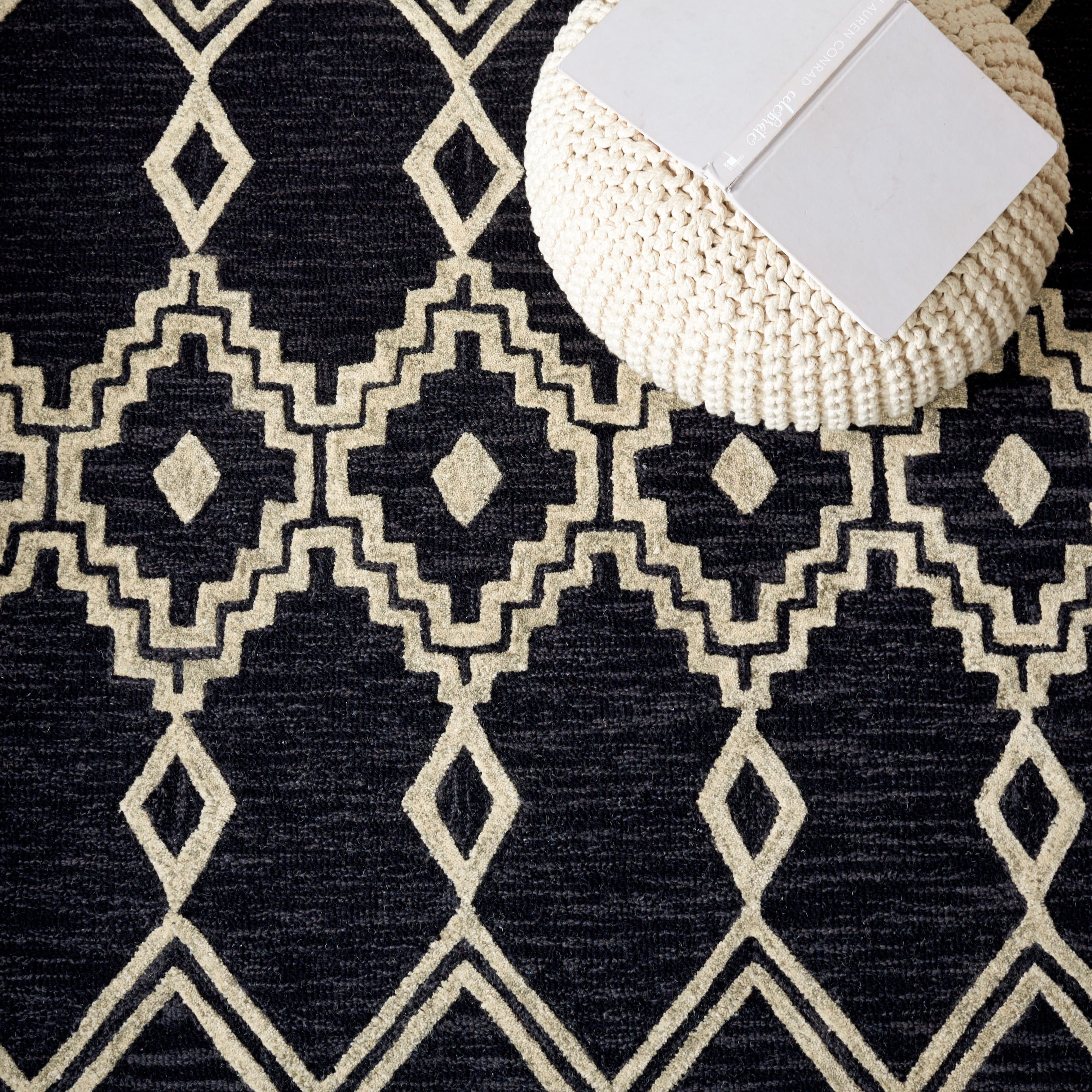 SAFAVIEH Abstract Torrey Geometric Wool Area Rug, Black/Ivory, 5' x 8'