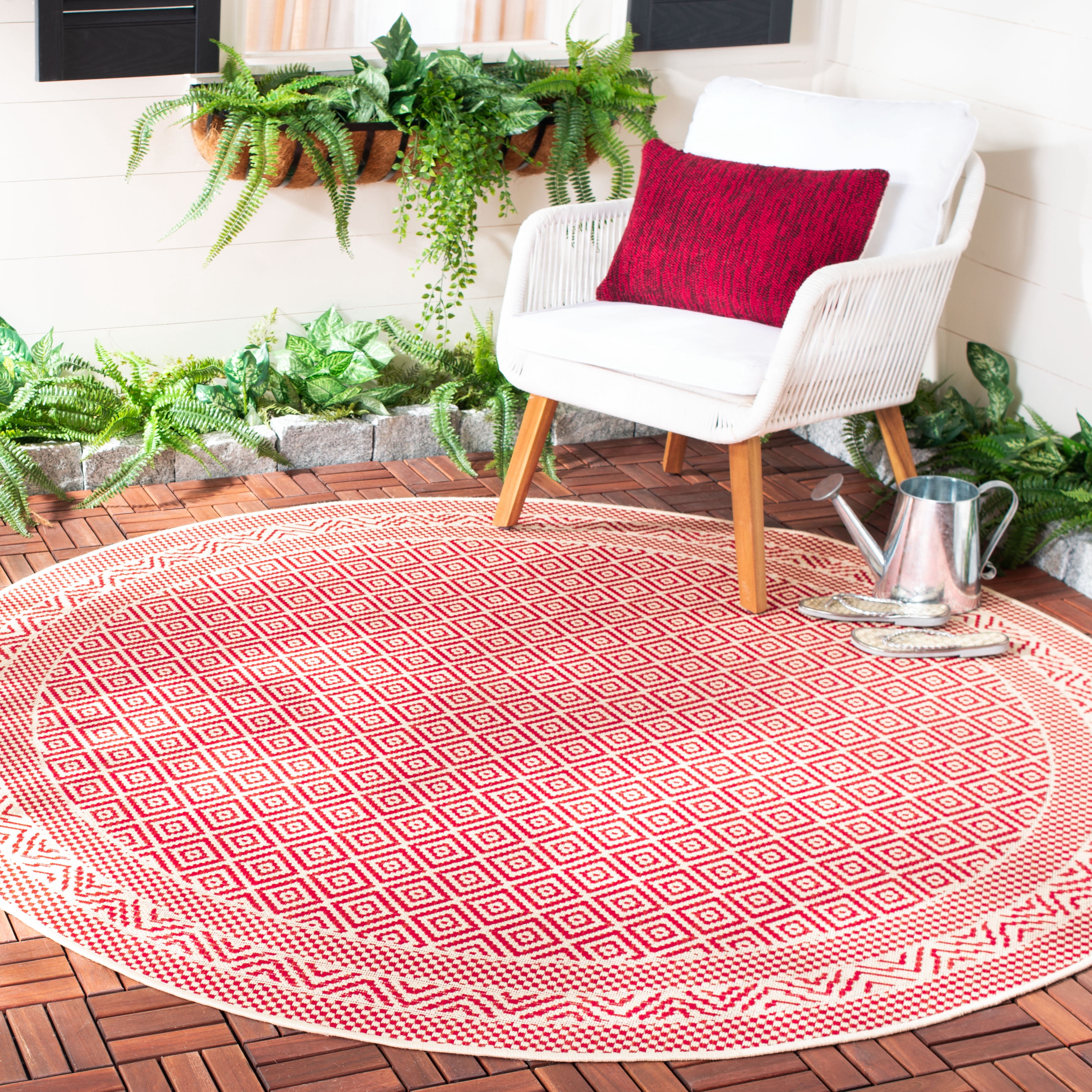 Safavieh Courtyard Grace Geometric Indoor/Outdoor Area Rug, Beige/Red, 6'7" x 6'7" Round