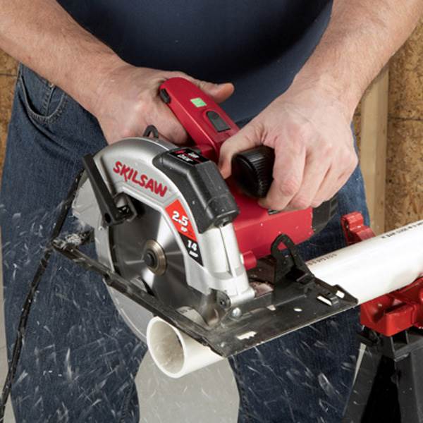 2.5-Hp Laser Circular Saw w/Blade 