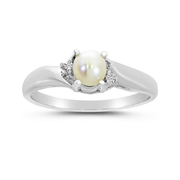 10k White Gold Freshwater Cultured Pearl And Diamond Ring