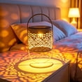 thumbnail image 4 of Farol colgante de hierro forjado con energía solar y diseño calado – Luz de jardín impermeable para exteriores, ideal para patios, terrazas y decoración de vallas – Lámpara colgante ambiental con l, 4 of 6
