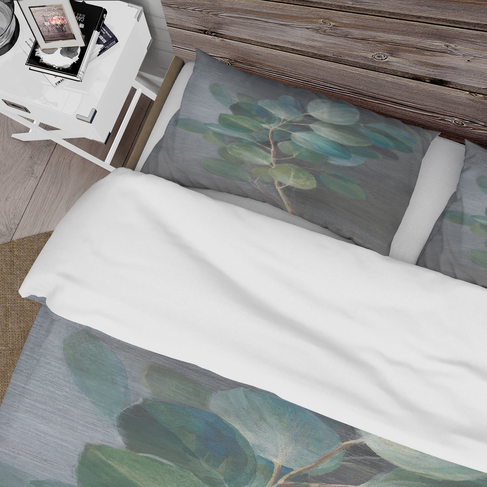 Designart 'Fresh leaves I' Cottage Duvet Cover Set