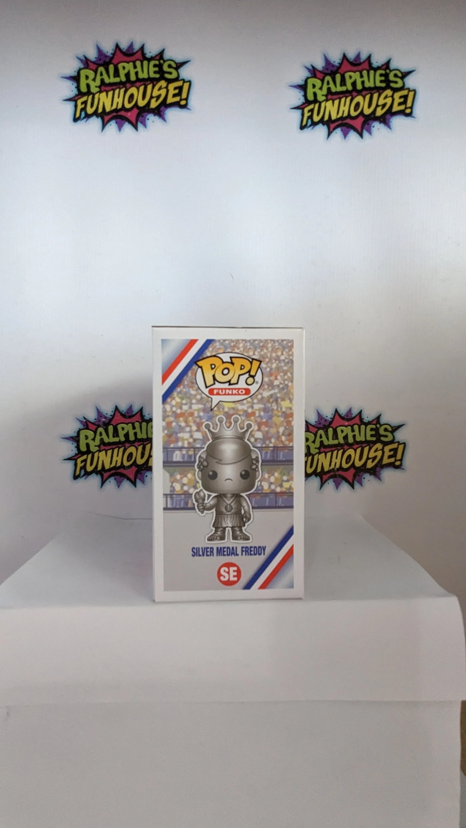Funko POP! Fundays Silver Medal Freddy SE LE 1000 Exclusive
