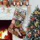 thumbnail image 1 of Siete Pequeños Monstruos Tema: Calcetines de Navidad, fino lino blanco para colgar en escaleras y chimenea, decoración navideña para el hogar, regalo de Navidad. 45cm × 32cm, 1 of 5