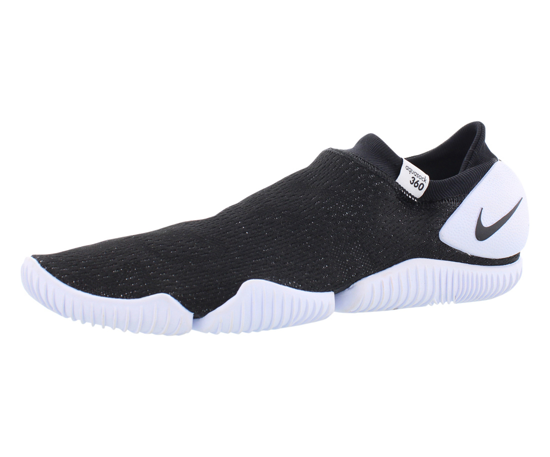 mens nike aqua sock