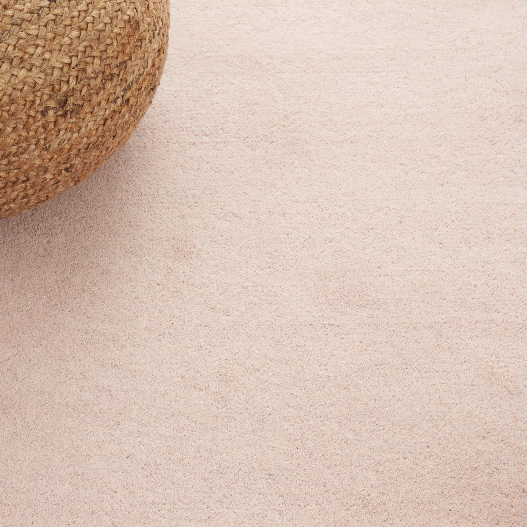 SAFAVIEH Bella Danita Bordered Wool Runner Rug, Light Pink/Ivory, 2'3" x 5'