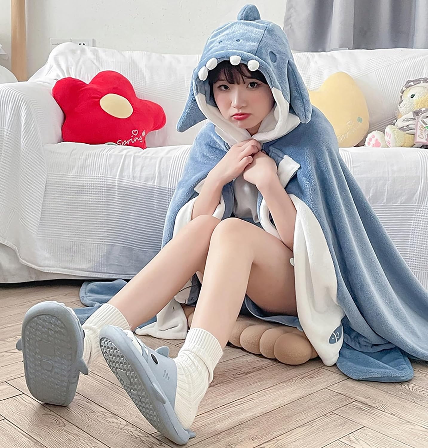 Shark Blanket Adult Wearable Shark Blanket, Super Soft Cozy Shark Shawl Cape Type Hooded Robe Air Conditioning Blanket Nap Blanket Pajamas 42x65 inch