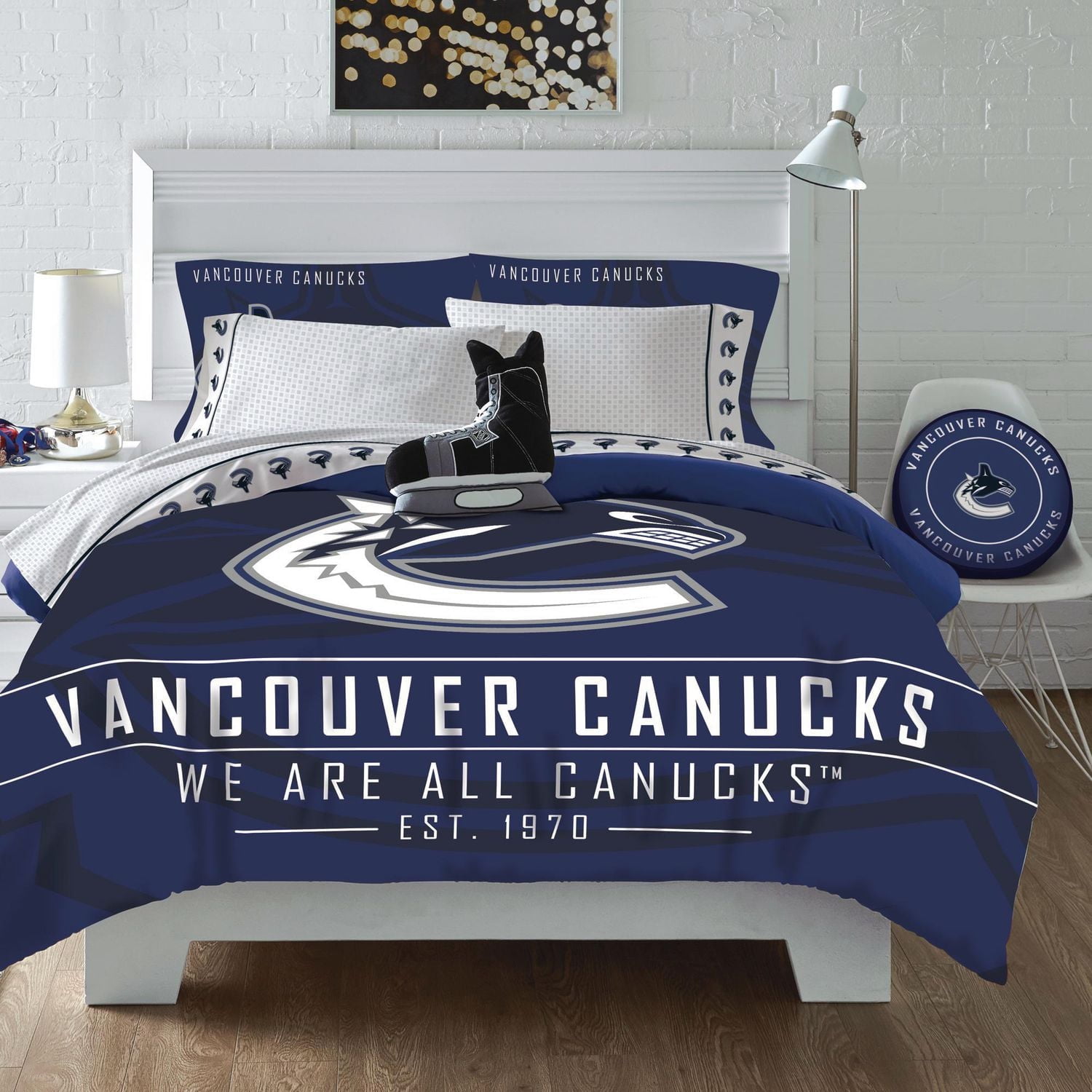 NHL Vancouver Canucks Double/Queen Comforter Set