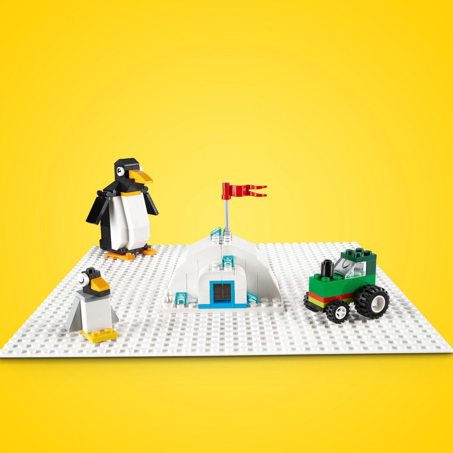 LEGO Classic White Baseplate 11026 Toy Building Kit (1 Pieces)