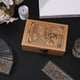 thumbnail image 5 of Caja de madera de haya "La Emperatriz" para guardar cartas del tarot, joyero para grabar cartas del tarot, soporte para guardar herramientas sagradas, 13 x 8 x 3,7 cm., 5 of 7