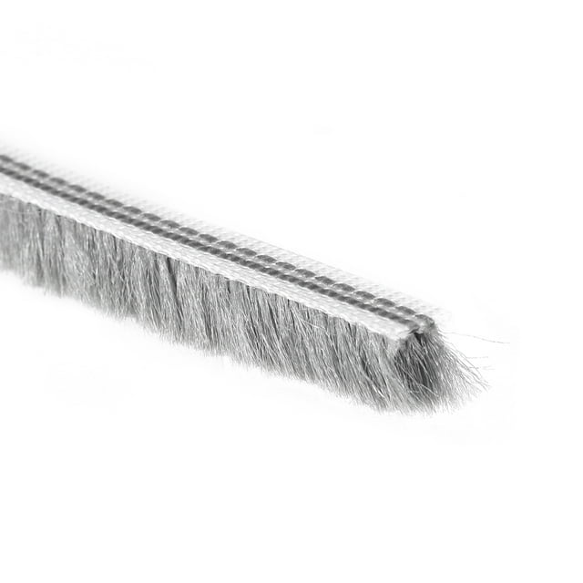 Tira de sellado de ranura de cepillo Uxcell para puerta y ventana 0.24"x0.31", 32.8Ft