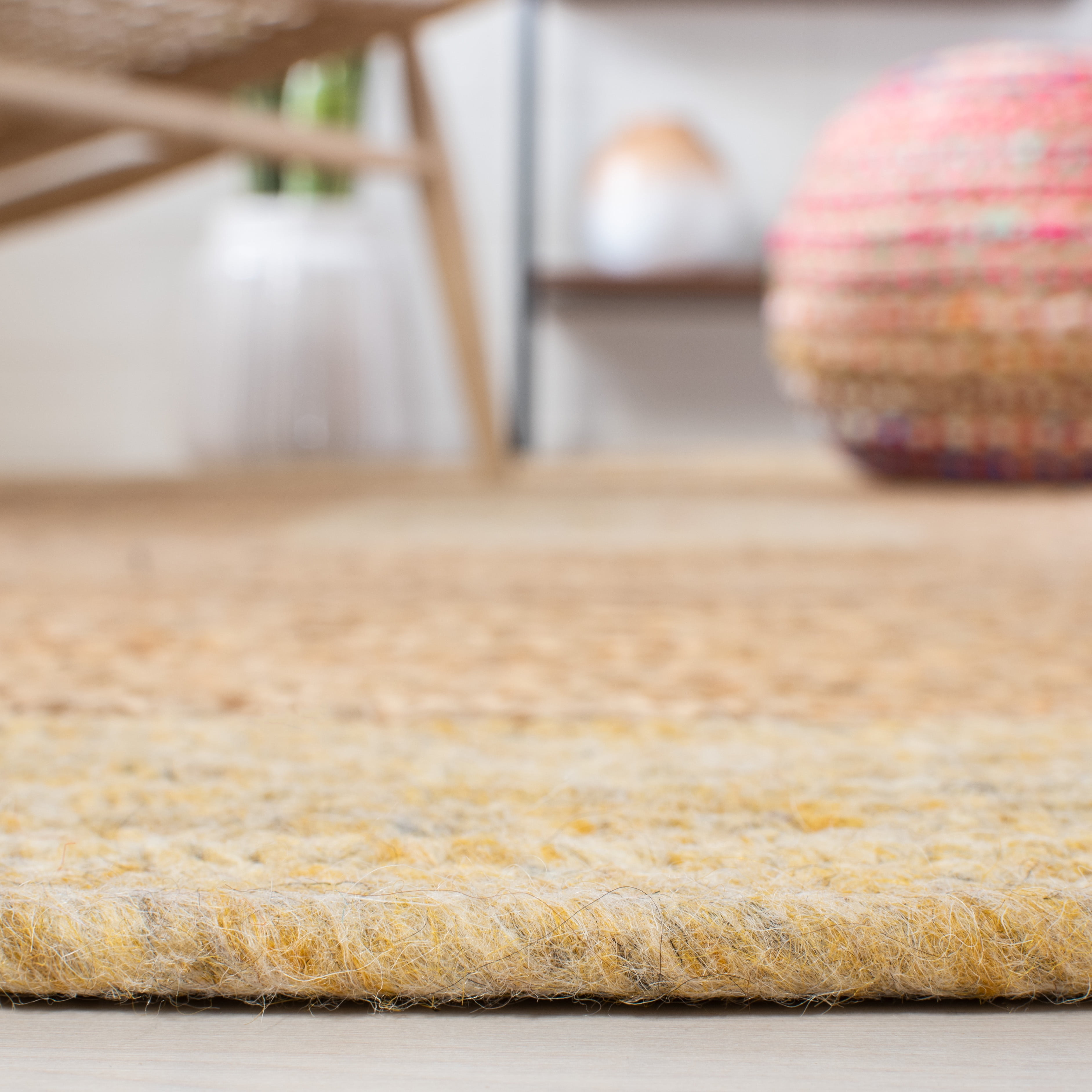 SAFAVIEH Braided Carina Bordered Reversible Area Rug, Gold/Natural, 6' x 6' Round