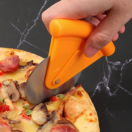 

Convenient Stainless Steel Pizza Cutter Wheel Slicer with Protective Blade Guard