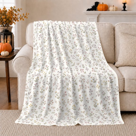Autumnal Wildflowers Botanical Print, Festive Holiday Scene, Warm Flannel Blanket for Living Room and Reading Nook, Art Lovers Friendship Gift, Festive Home Decor