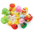 thumbnail image 3 of Moyic Juguetes de baño para Baby Shower, boya con sonido chirriante para apretar de pato amarillo grande, piscina, patos, juego divertido para niños Kits de decoración para fiestas 20 piezas Moyic HA041459-02, 3 of 6