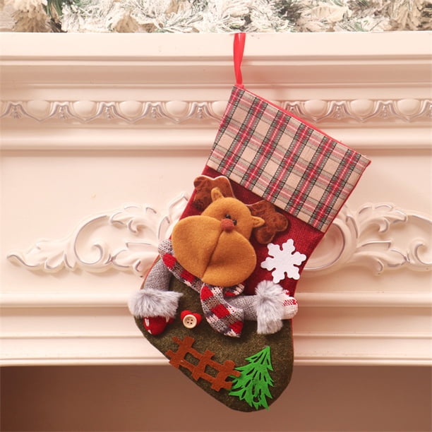 Adornos navideños, medias navideñas, Papá Noel, muñeco de nieve, reno, personaje navideño con puños de piel sintética, adornos navideños y accesorios de fiesta.