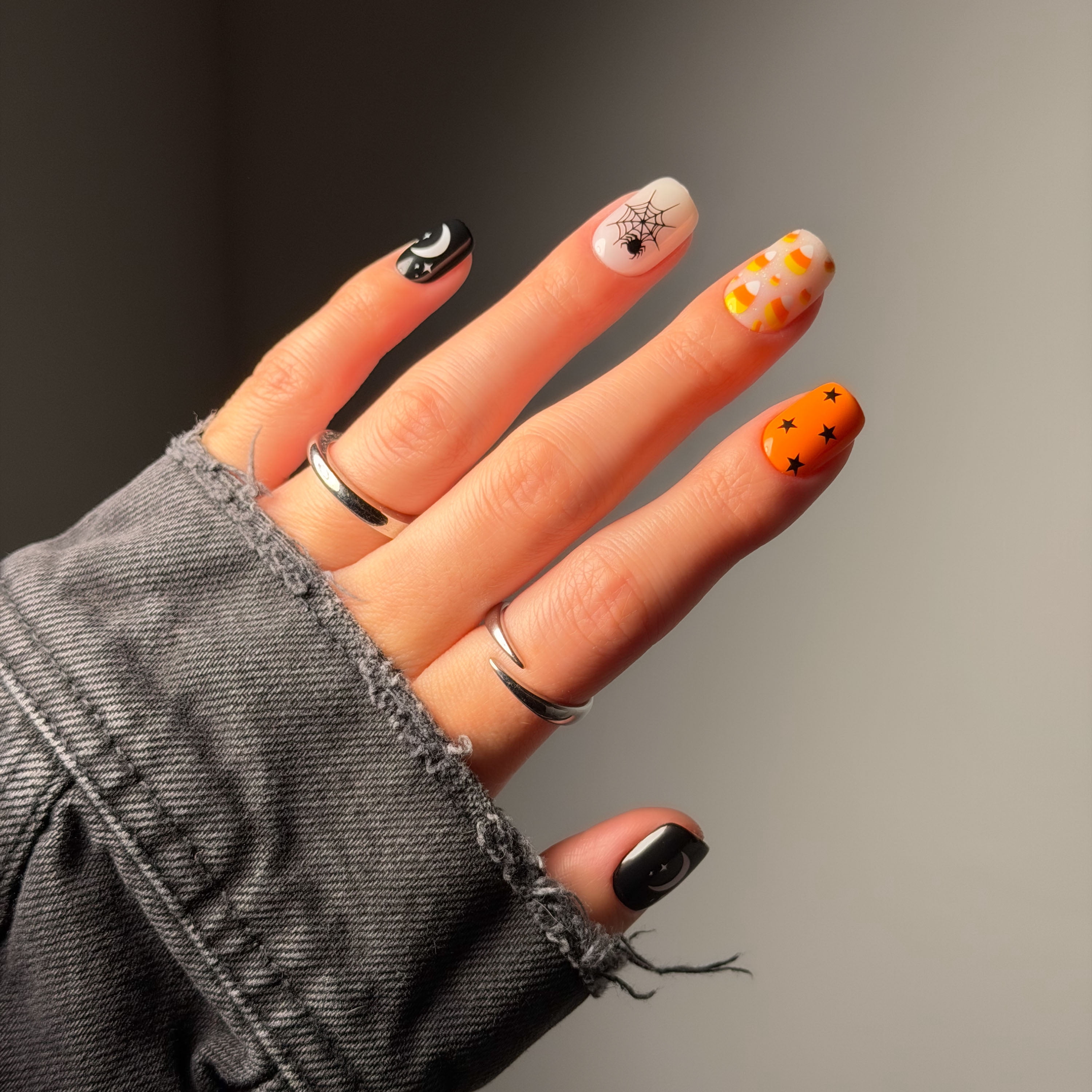 Salon Perfect Halloween Thrill Short Square Press-On Nails with Glue & File, Candy Corn, 30 Pieces
