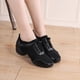 thumbnail image 4 of XIHAHA-zapatos deportivos de piel de vaca para mujer, calzado deportivo con suela exterior blanda, zapatillas de baile para practicar, zapatos de baile modernos y Jazz, 4 of 4