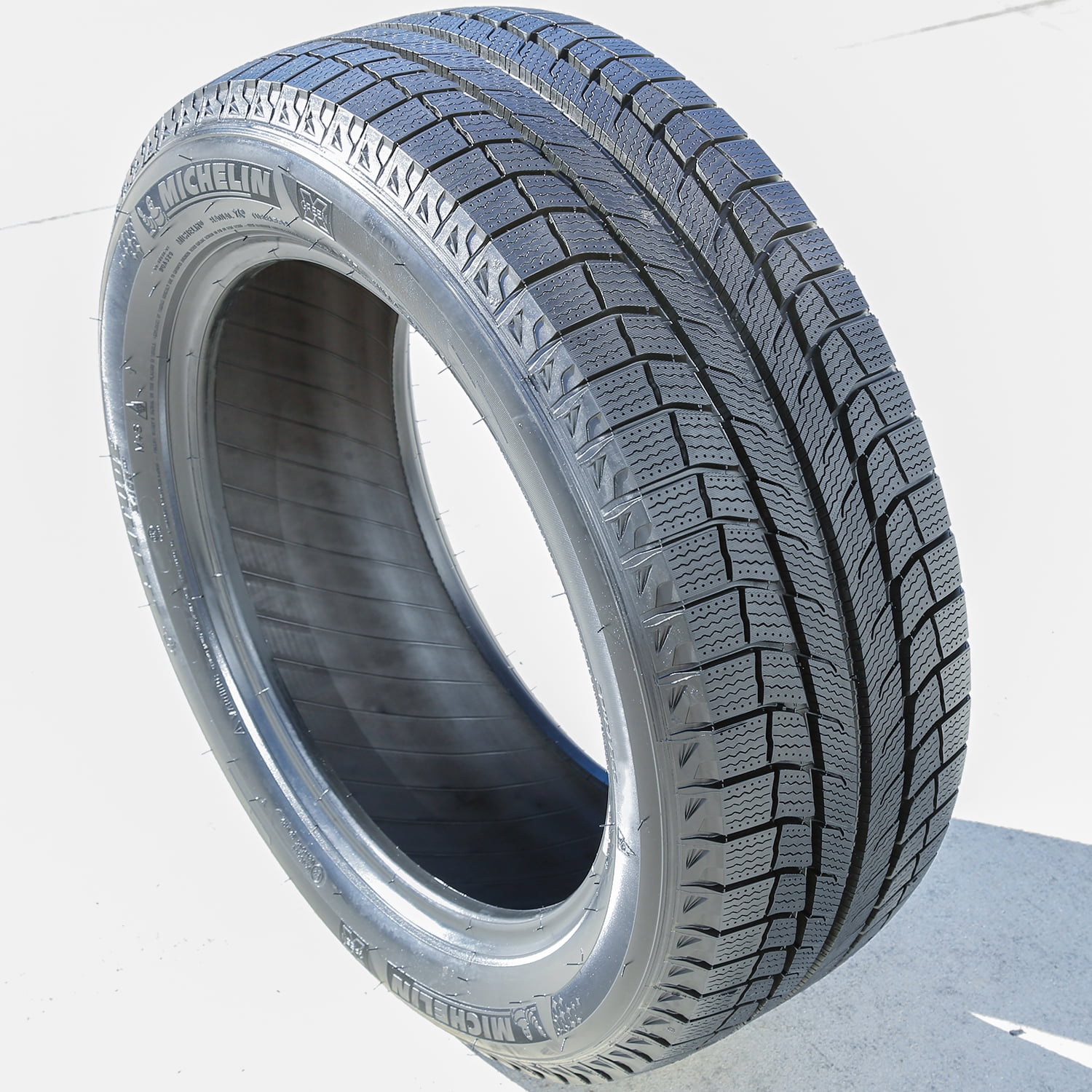 Michelin Latitude X-Ice Xi2 Winter 235/70R16 106T Passenger Tire