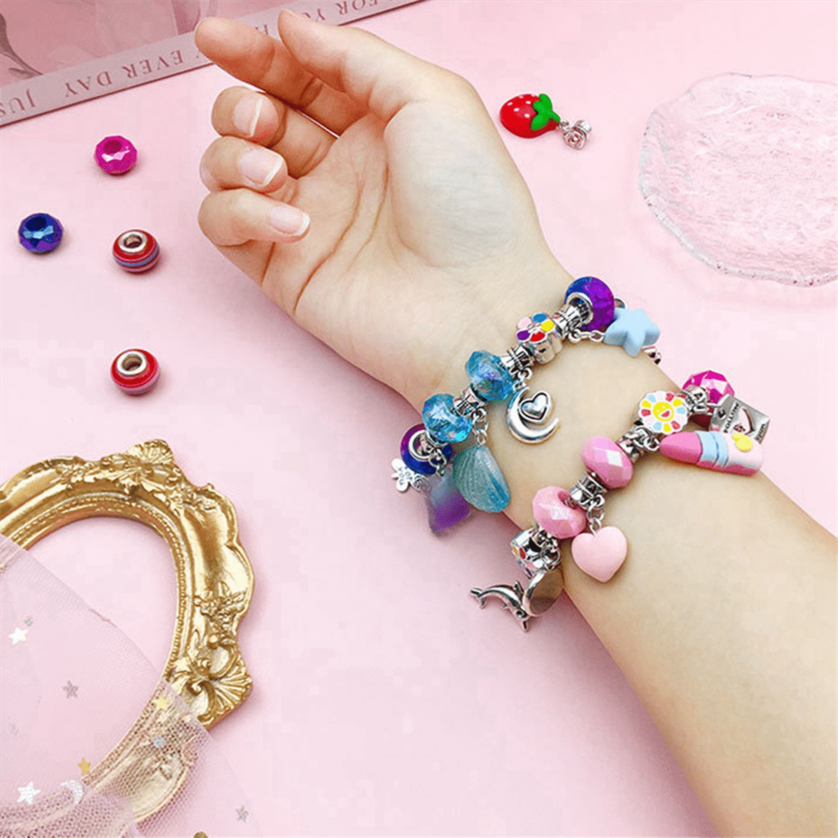 DIY Beaded Bracelet Set with Storage Box Bracelet DIY Handmade Jewelry Making Kit Acrylic Hole Beads D