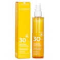 thumbnail image 2 of Aceite corporal Clarins Glowing Sun de alta protección SPF 30 150 ml, 2 of 3