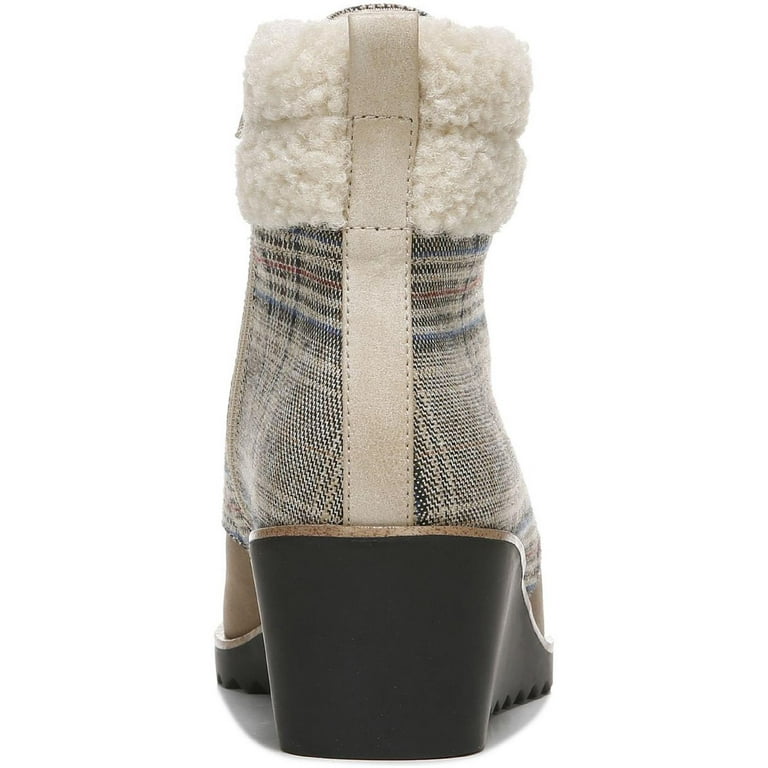 Lifestride clearance wedge booties