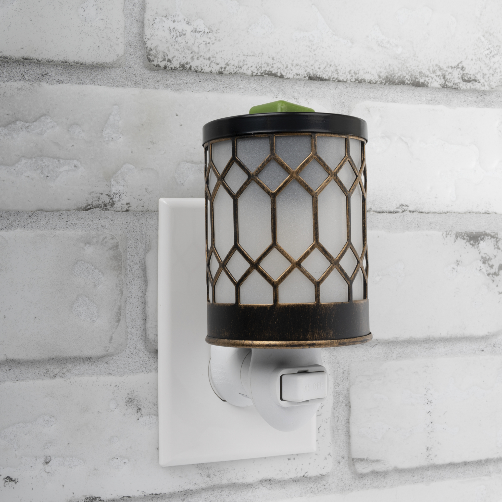 ScentSationals Bronze Lantern Plug-In Wax Warmer photo 3