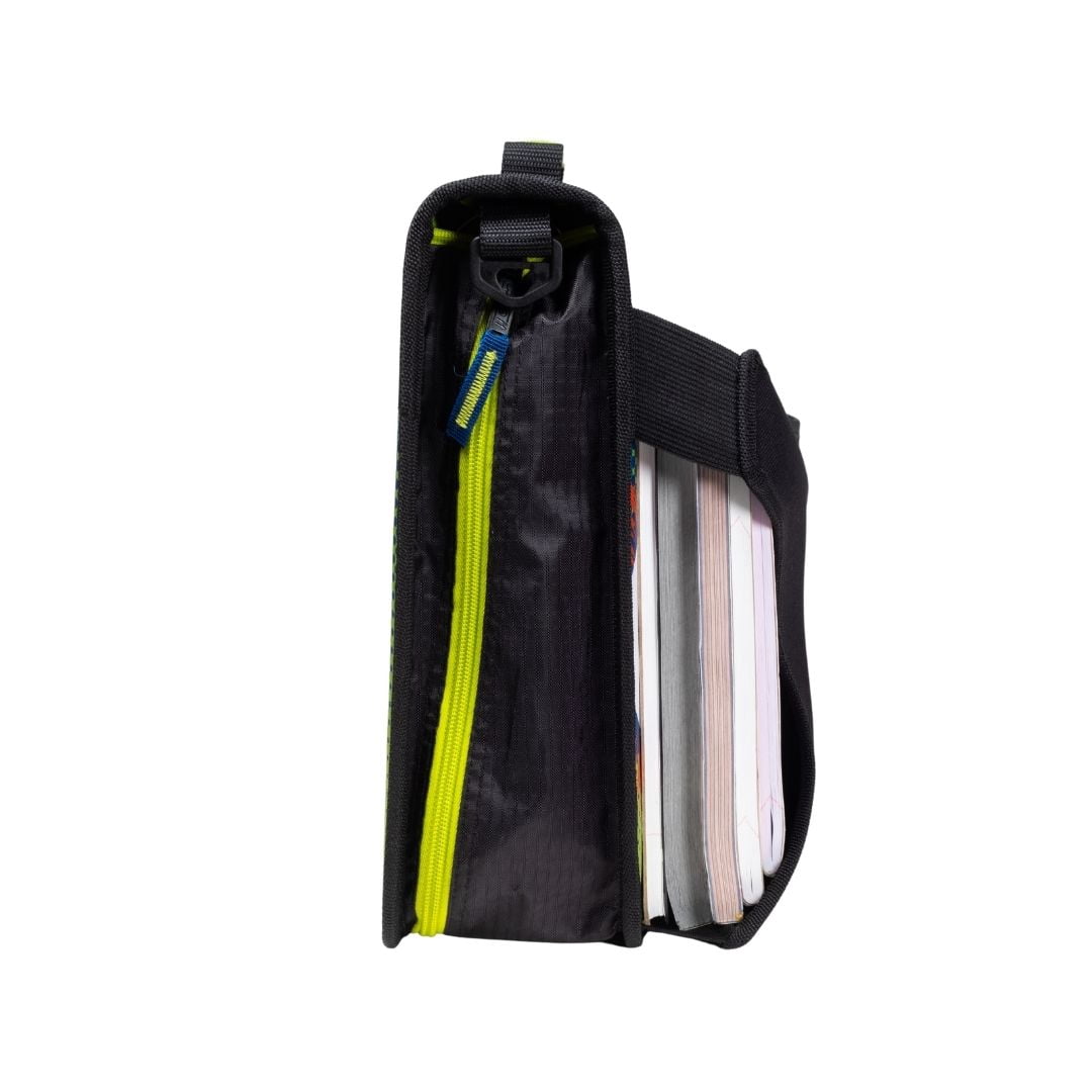 Case-it 2 Inch Zipper Binder with 5-Tab File Folder, Green