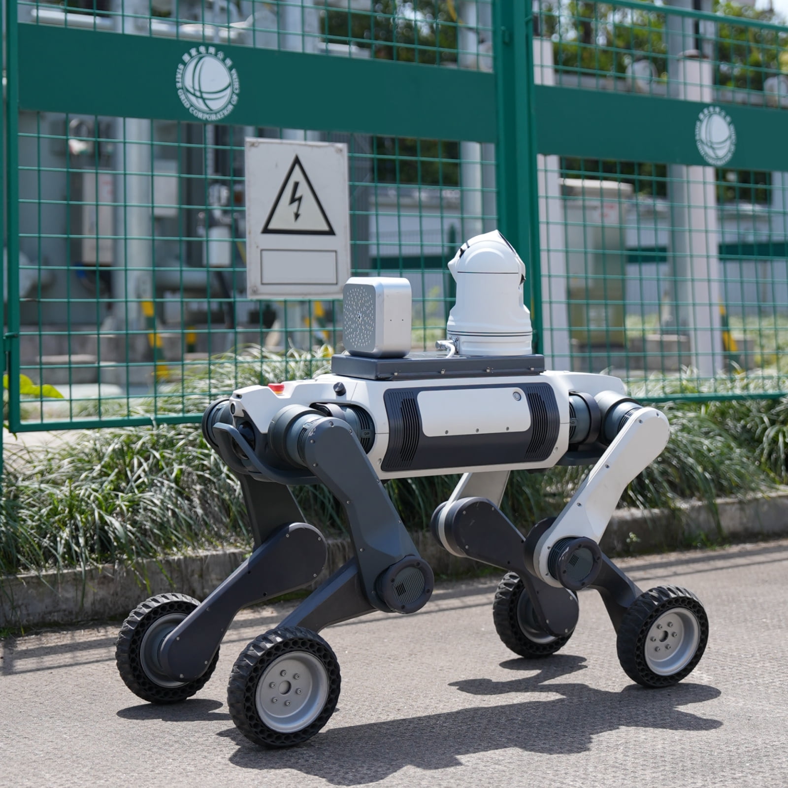 DEEP Robotics LYNX M20 Pro Robotic Quadruped – Supports Secondary Development, Industrial Robot Dog | Fit for Research, Education, Power Inspection, Emergency Rescue & Logistics