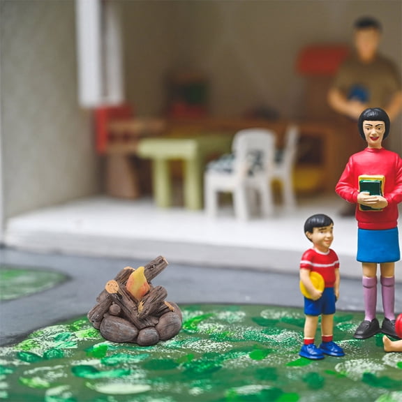 LOLIPPYY 2-Pack Mini Resin Campfire Model Set, Small Bonfire Decoration for Dollhouse, Miniature Outdoor Fireplace Accessory