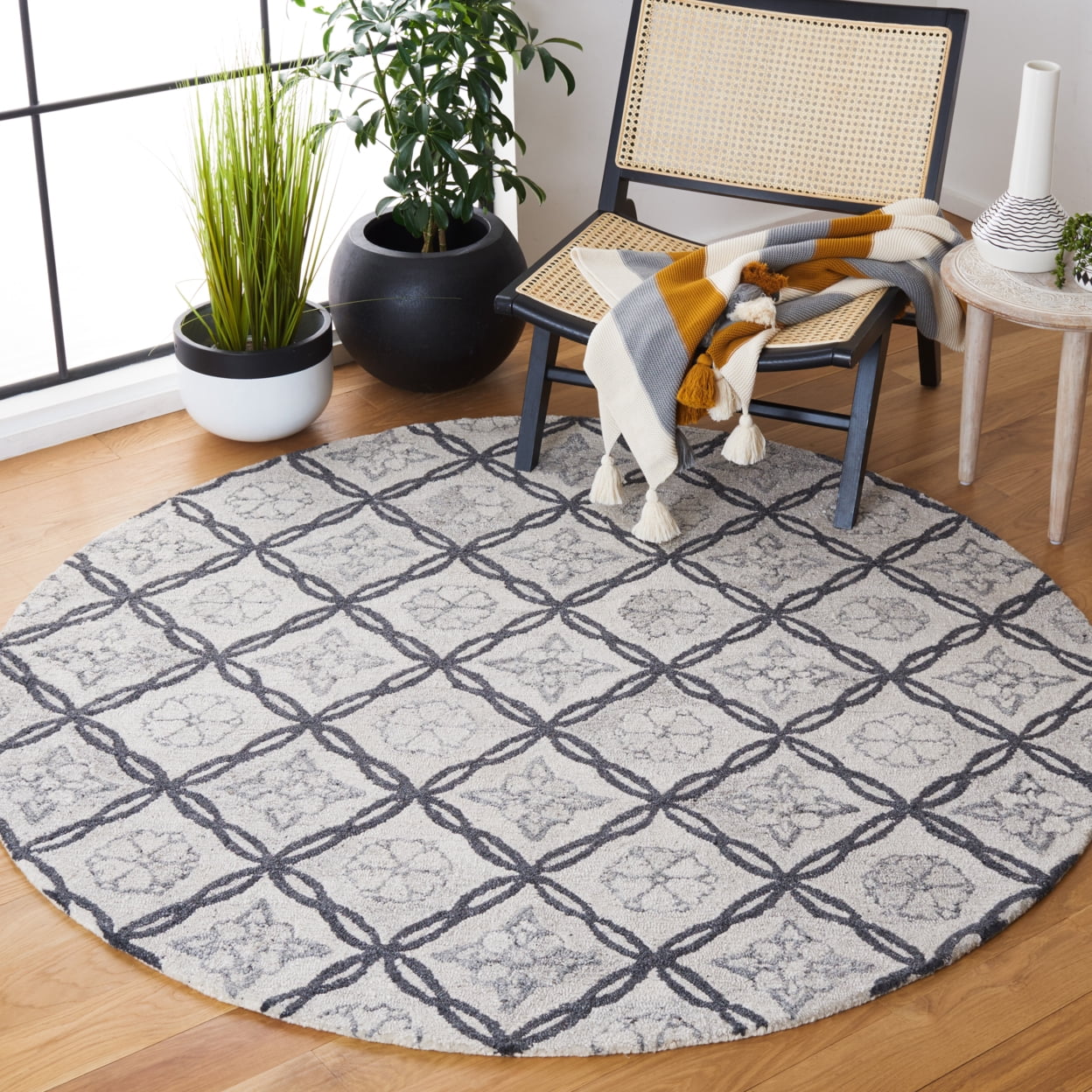SAFAVIEH Marquee Anthony Geometric Area Rug, Ivory/Grey, 3' x 5'