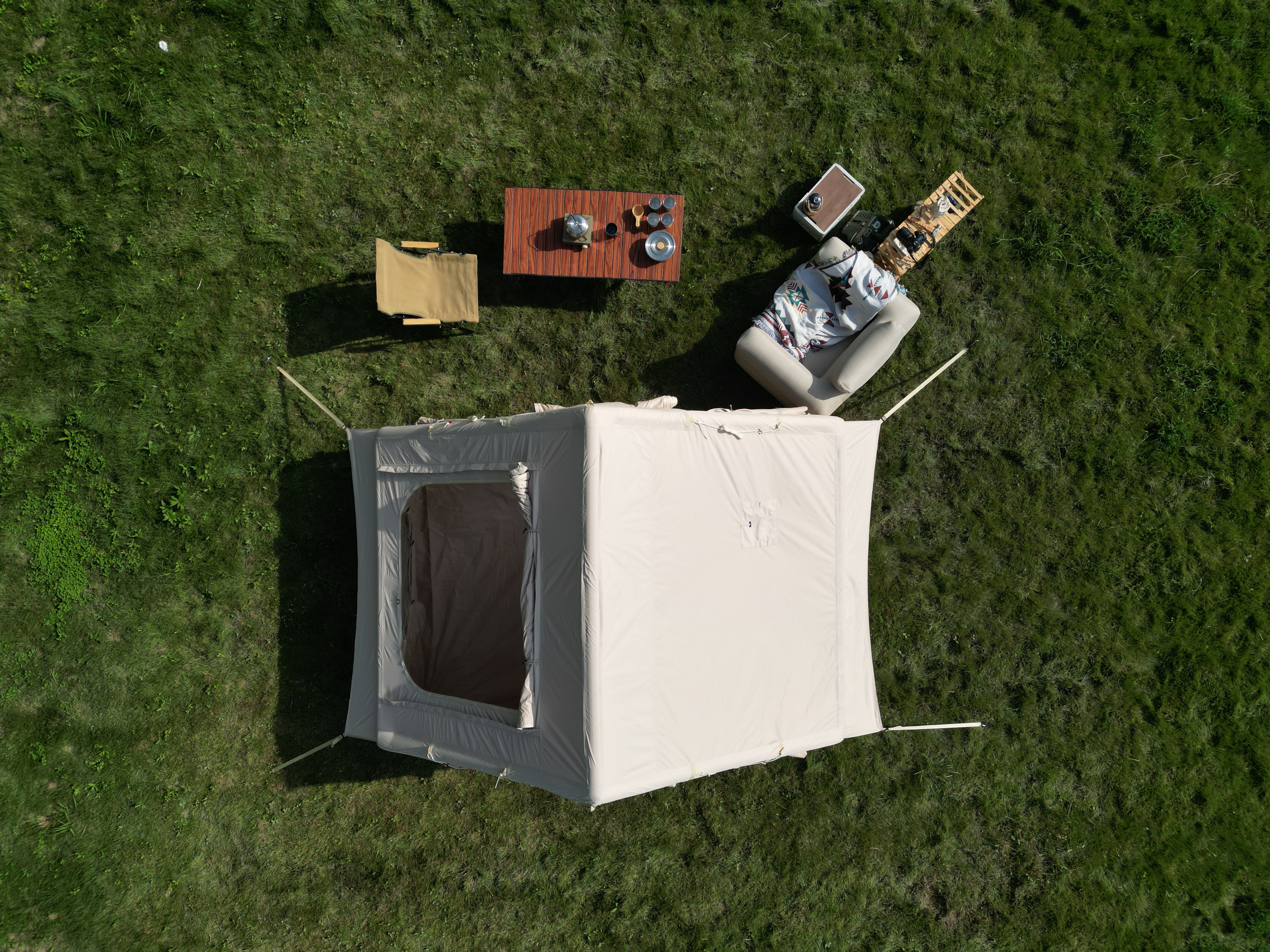 iCapeson 4-6 Person Hot Tent with Stove Jack, 5-Min Easy Setup Inflatable Glamping Tent, All-Season Waterproof Windproof Blow Up Air Tent, High-Performance 300D Fabric (Beige)