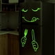 thumbnail image 1 of JM Pegatinas luminosas y deslumbrantes para refrigerador emoji, pegatinas de pared creativas simples para sala de estar, dormitorio y refrigerador JM, 1 of 5