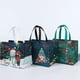 thumbnail image 4 of Yuarrent Envoltura de regalos Bolsas de decoración festiva para Navidad Bolsas de regalo decentes para bolsa de dulces de Navidad Kits de decoración para fiestas B3, 4 of 6