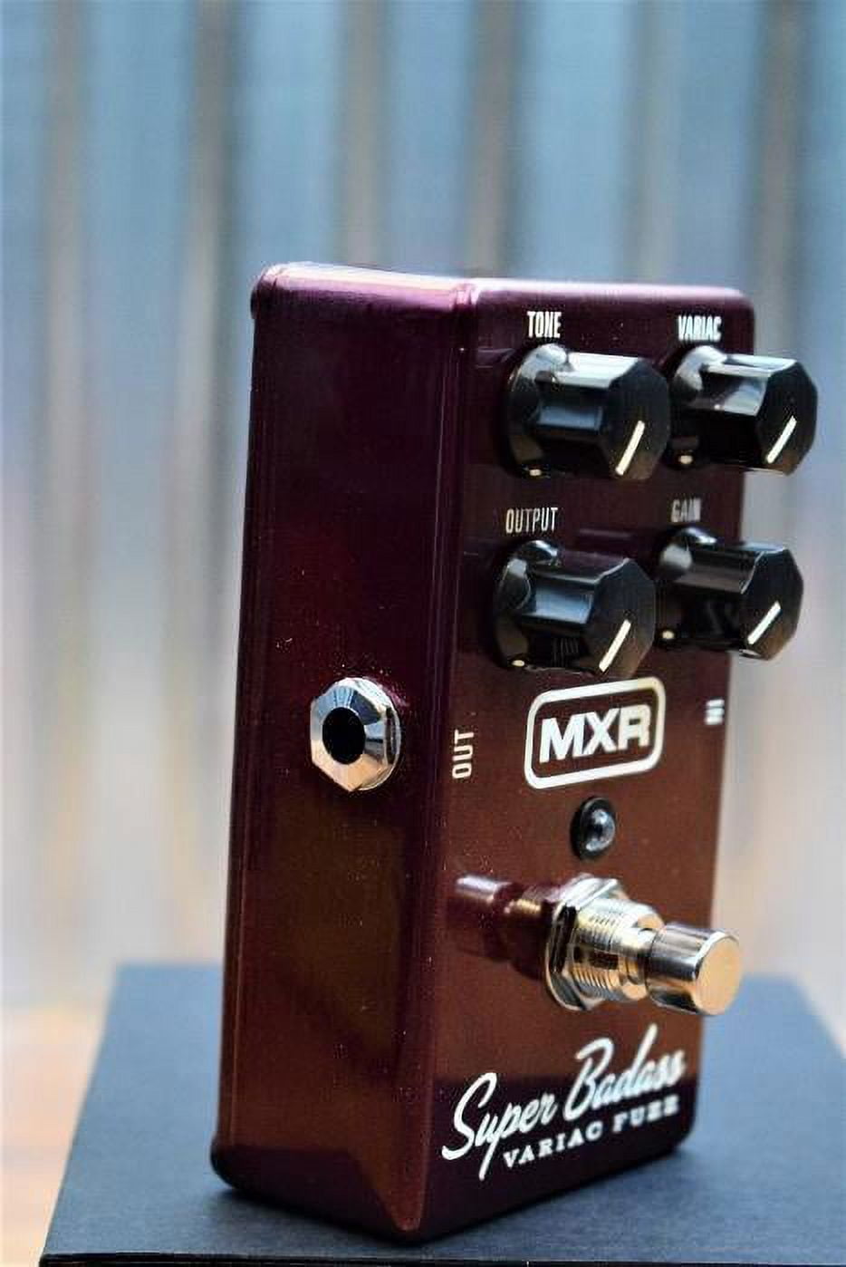 M236 Super Badass Variac Fuzz Effect Pedal