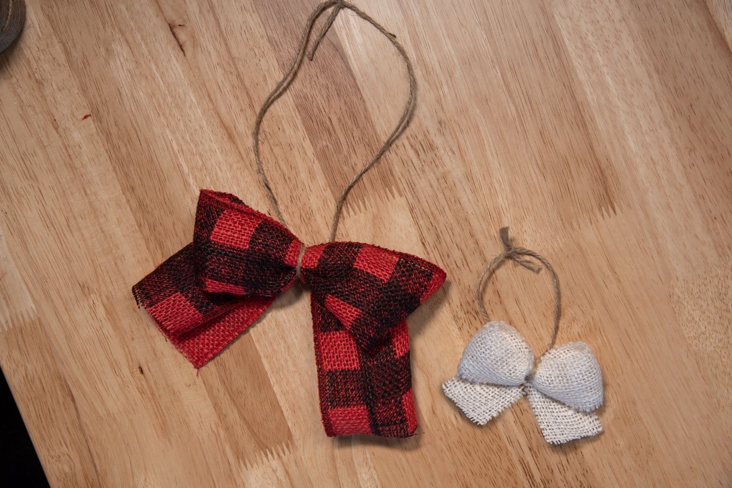 Love, Laugh, Craft Holiday Burlap Bows Craft Bow Sets Kit, 100 Bows, Precut Ribbon, Multi-Color