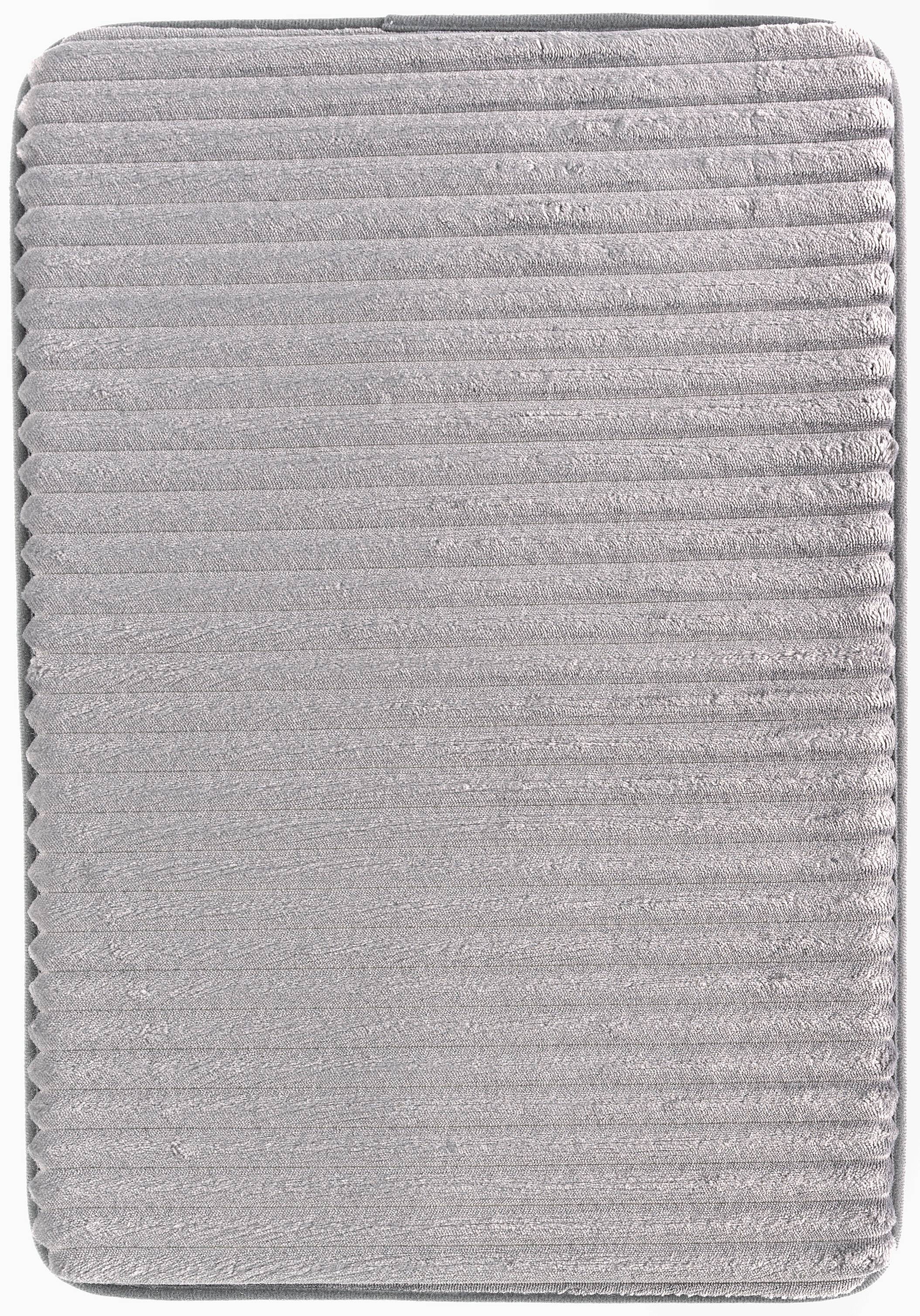 Set of 2 Sculpted Cotton Bath Rugs in Peridot Green
