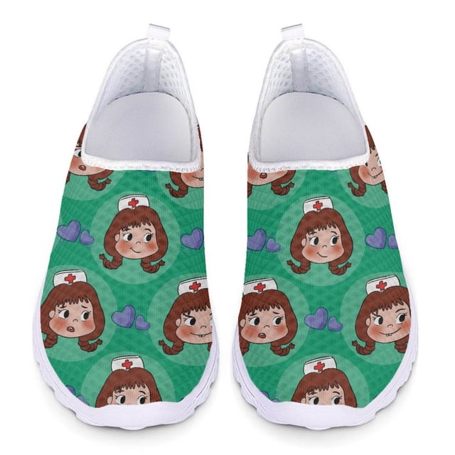 Zapatos de enfermería de suela blanda con dibujos animados Kawaii de verano, cómodos y ligeros, mocasines de malla sin cordones, zapatillas planas con diseño de enfermera, calzado