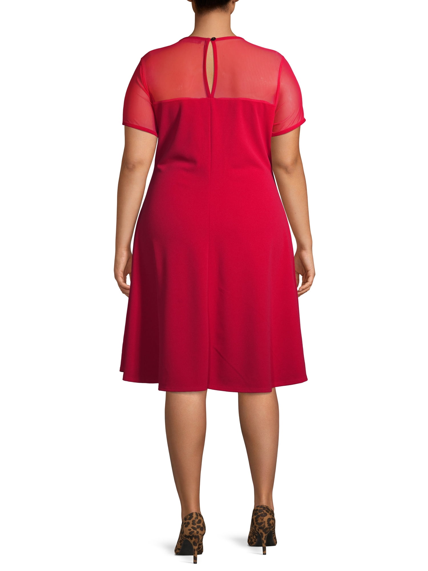 Size Mesh Neckline Fit 