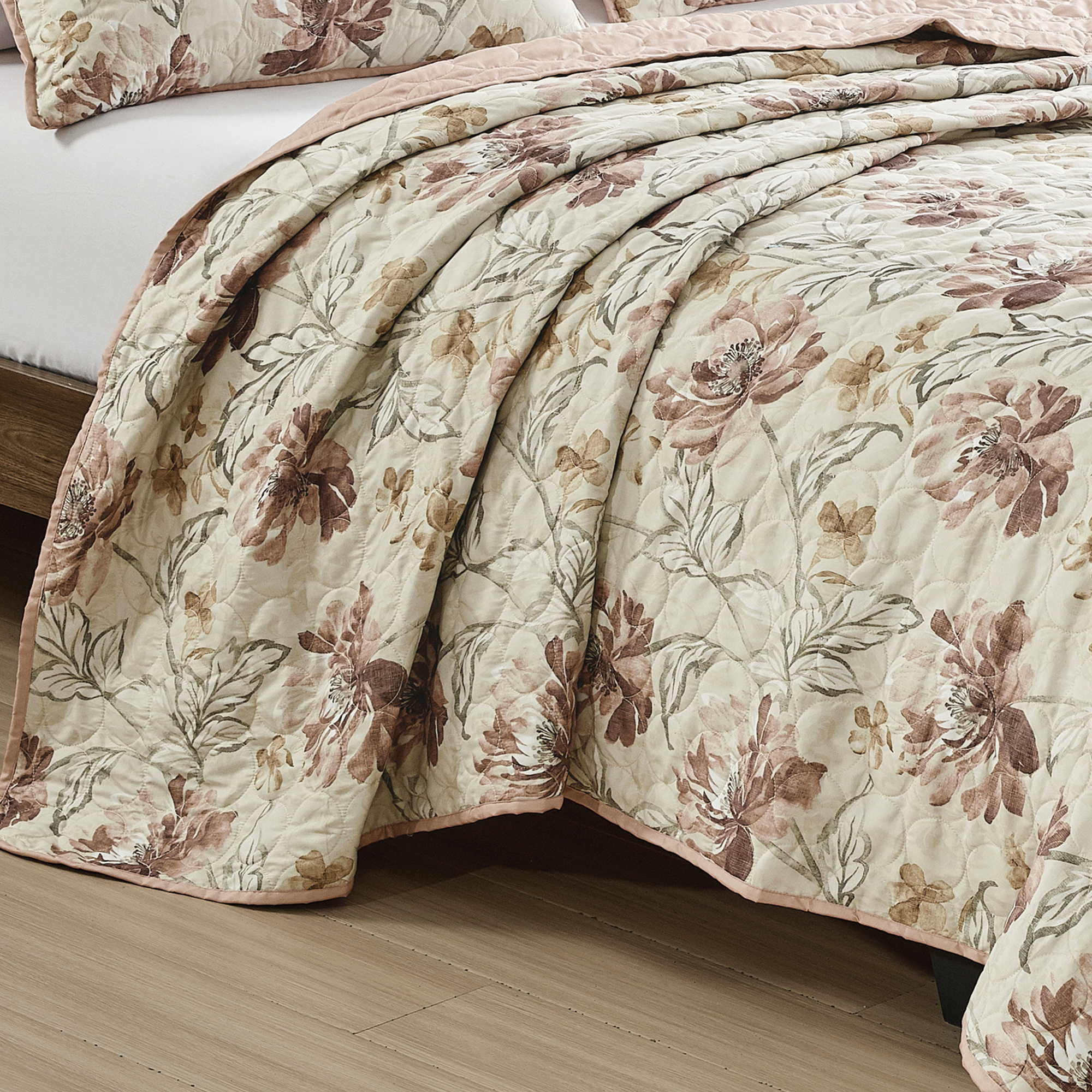 Evjk 3-Piece Decorative Lightweight Bedspread Set – Oversized, Microfiber with Vibrant Print, King