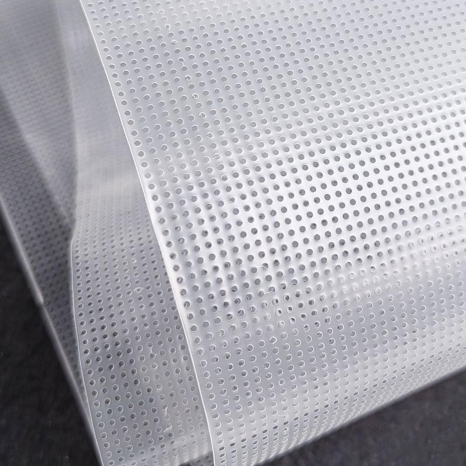 Pellon 526 Decovil Sewing Fabric Stabilizer. off-White. 17