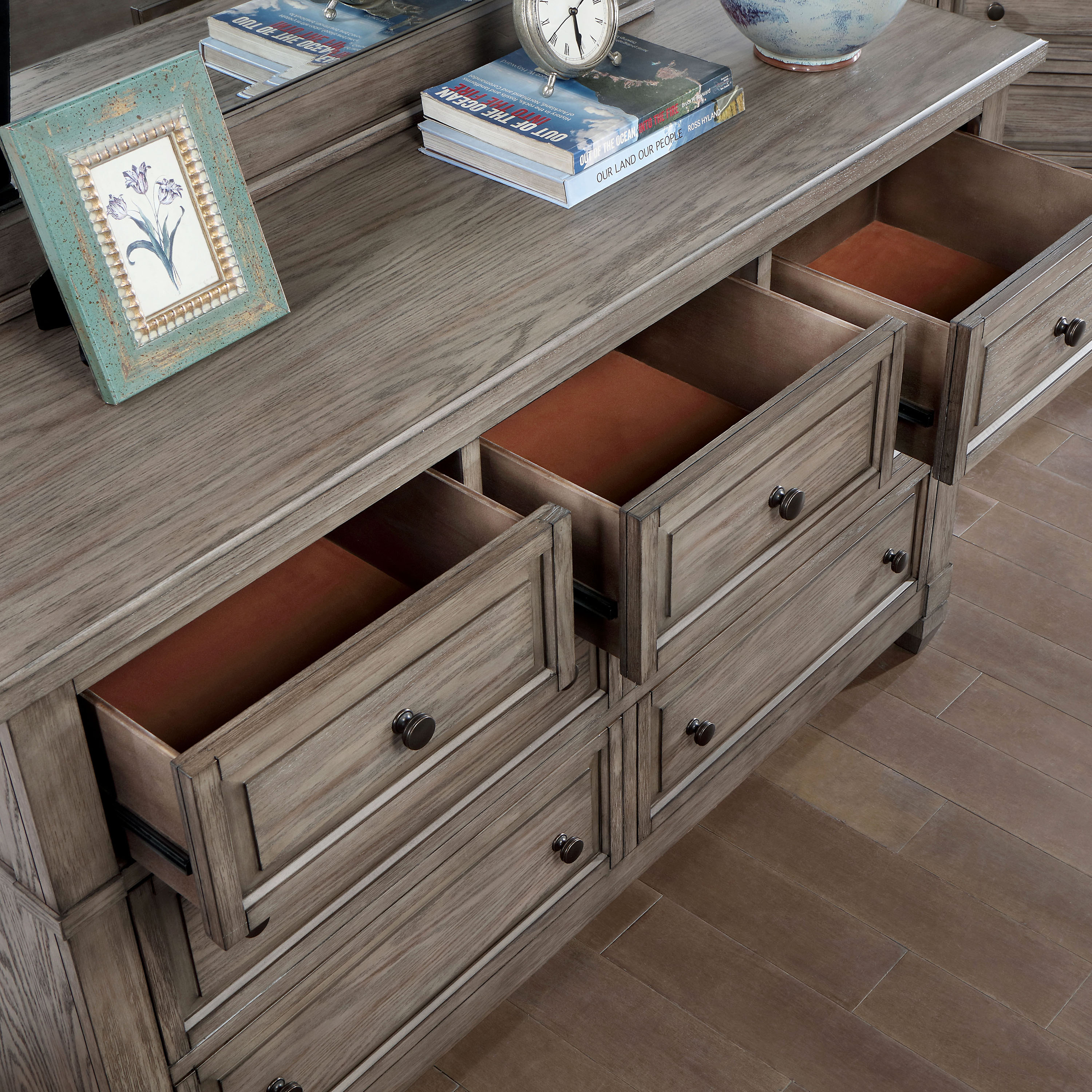 Furniture of America Penny Wood 7-Drawer Dresser with Mirror, Gray